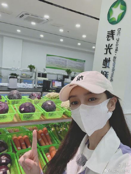 《奔跑吧&#8226;黄河篇》正在录制 angelababy晒图凌晨四点的蔬菜物流园